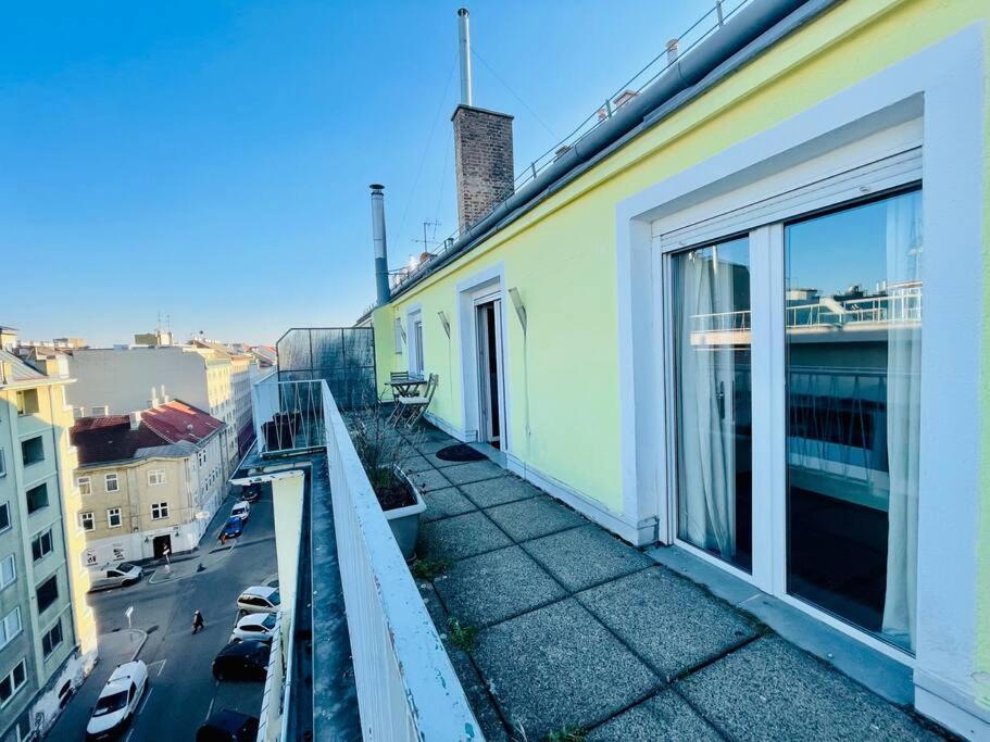 Cosy Flat With Huge Terrasse! Long Or Shortterm Apartamento Viena Exterior foto