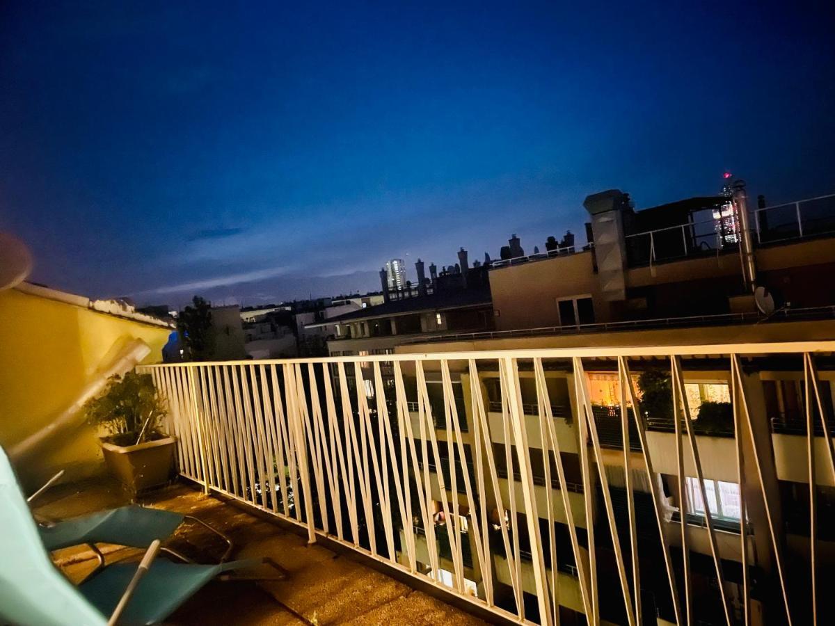 Cosy Flat With Huge Terrasse! Long Or Shortterm Apartamento Viena Exterior foto